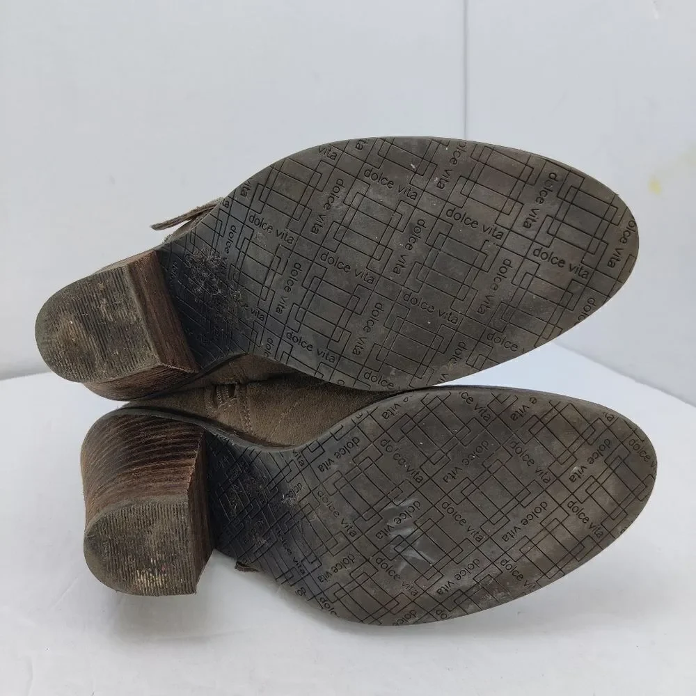 Dolce Vita Suede Ankle Booties Size 6 Stacked Heel Zip Cross Strap